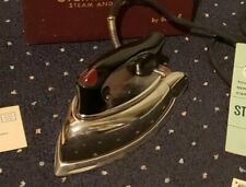 Beautiful, Vintage Rival Steam-O-Matic Iron - 1940s - Model  DL-505 - Tested picture