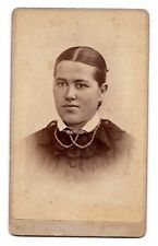 ANTIQUE CDV CIRCA 1880s SCHELL GORGEOUS YOUNG LADY MYERSTOWN PENNSYLVANIA picture