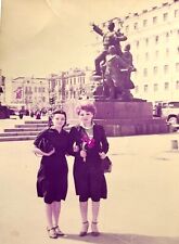 1983 Vint Photo Soviet Pretty Women Vladivostok Monument to Revolution Fighters picture