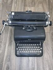 Antique Royal brand typewriter picture