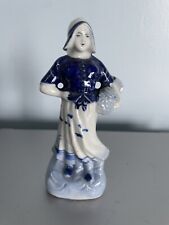 VINTAGE Dutch Girl figurine Occupied Japan Porcelain 5”, no chips or cracks picture