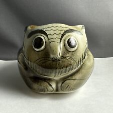 Vintage Ken Edwards Tonala pottery snuggling cat￼ picture