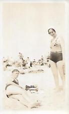 A DAY AT THE BEACH Found ANTIQUE PHOTO Original BLACK+WHITE Snapshot 29 61 D picture