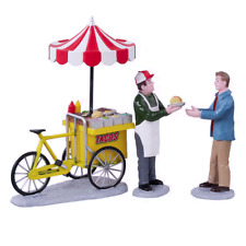 Lemax 2021 Taco Cart Caddington Village #12042 Yellow Cart White Red Umbrella picture