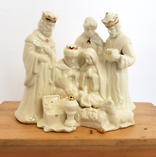 Mikasa Fine China Nativity Scene Figurine FK020 Gold Trim, Christ Child Wise Men picture