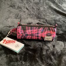 Kids Herschel Settlement Case Warped Plaid Pink Blue Black NEW Small Zip Bag picture