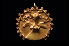 Fine Cast Heavy Gold Pre Columbian Gold Eagle Pendant ca 800 -1200 AD picture