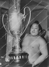crp-37125 1929 sports vintage sumo wrestling Tamanishiki w giant Emperor's Troph picture