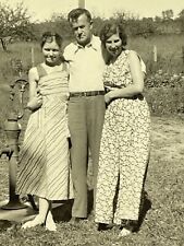XE Photograph Older Man Father Photo Portrait Two Beautiful Daughters 1930-40's picture