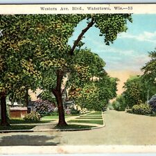 c1920s Watertown, Wis. Western Ave. Blvd. Postcard Residence House Street WI A41 picture