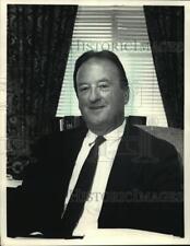 1988 Press Photo William Blake, Blake Investment Corporation- Milwaukee picture