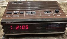 Vintage Sanyo Computer Readout Alarm Clock Radio Rm 5200. picture