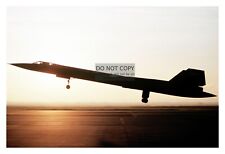 SR-71 BLACKBIRD JET LANDING AT BEALE AIRFORCE BASE SECRET CIA PROJECT 4X6 PHOTO picture