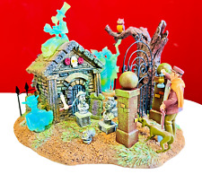 Disney Haunted Mansion Light up Graveyard Haunted House w/Box  28182 READ picture
