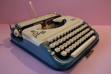 Vintage Princess 300 blue/cream coloured typewriter Keller&Knappich w blue case picture