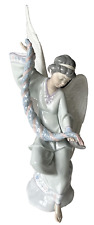 Lladro Angel with Garland 6133 Figurine* Mint* picture