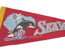 🐳   RARE 1973   SEA WORLD FELT Pennant FLAG / Banner Collectible WALL HANGER  picture