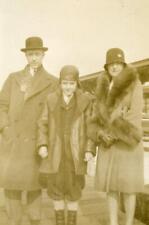 #172 Vtg Photo CLOCHE HAT, DERBY HAT, FUR, & LEATHER c Early 1929 picture