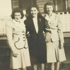 Vintage 1940s Photo Lovely Ladies in Pretty Dress Suits Phila. Lesbian Interest picture