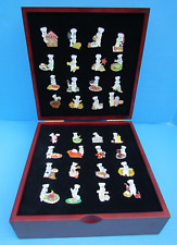 FS Pillsbury Doughboy 32 PC PIN COLLECTION w RECIPE CARDS IN WOOD BOX - Willabee picture