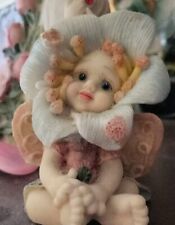 Pre-Owned Vintage ceramic collectable flower children figurines picture