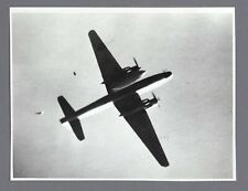 VICKERS WARWICK ASR RAF AIRBORNE LIFEBOAT PARACHUTE ORIGINAL PRESS PHOTO 19 picture