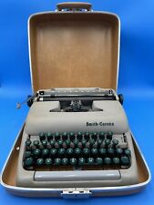 Vintage 1950's Smith Corona Clipper Portable Typewriter/Case WORKS picture