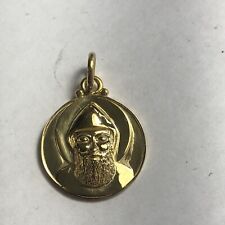 18 kt , “St.Charbel” medal ,solid ,not hollow  picture