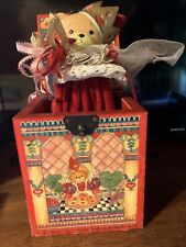 RARE 1987 Enesco “Queen Of Hearts” Jack In The Box Musical Lucy Rigg Teddy Bear  picture