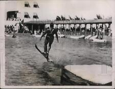 1937 Press Photo Captain Alex Papana of Columbia wtaer skies at Miami Beach Fla picture