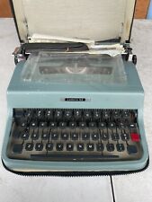 Vintage Olivetti Underwood Lettera 32 Portable Manual Typewriter w/case Italy picture