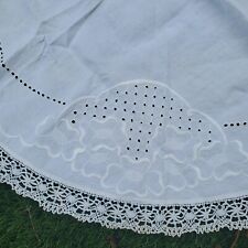 Antique White Linen Floral Embroidery & Bobbin Lace 27