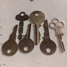 6 Antique And Vintage Yale Keys Of Different Years And Era's.  Nice Set Of Keys picture