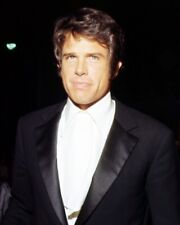 Warren Beatty 8x10 Photo candid in tuxedo in Hollywood 1969 picture