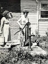 1D Photograph Women Pumping Water Well 1950's Ladies  picture