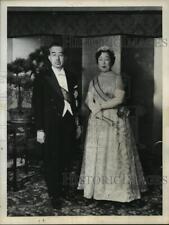 1956 Press Photo Emperor Hirohito, Empress Nagako shown in their formal attire picture