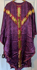 BEAUTIFUL VINTAGE CATHOLIC PRIESTS PURPLE BROCADE GOLD & RED CHASUBLE picture
