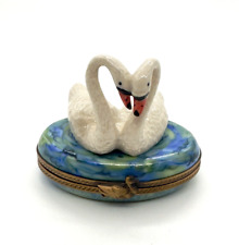Limoges Trinket Box Swan Sweethearts on Waterlily La Gloriette Peint Main picture