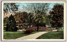 Passaic, New Jersey - Flowerbed at Passaic Park - Vintage Postcard - Unposted picture