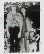 Press Photo John Lennon, Yoko Ono and son, Sean Lennon in the late 1970's. picture