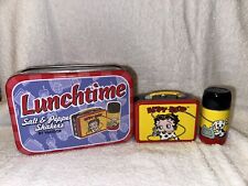 Betty Boop Lunchtime S&P Shakers By Vandor 2001 picture
