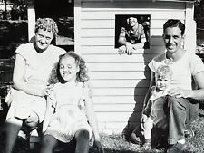 1L Photograph Family Photo Portrait Mom Dad Man Woman Boys Girl Kids 1946 picture