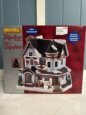 Lemax Signature Collection Porcelain Lighted Village Christmas Residence #85389 picture