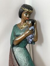 Vintage Mahogany Princess Figurine 9