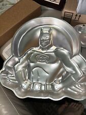 Vintage Super Hero Wilton 1989 BATMAN Aluminum Cake Pan 2105-6501 DC Comics picture