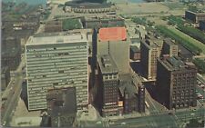 Cleveland, OH: 1964 Illuminating Building, Public Square - Vintage Ohio Postcard picture