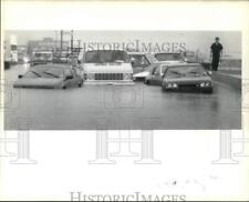 1989 Press Photo Flooding on Clearview Parkway near Earhart Expressway on ramp picture