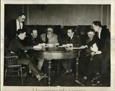 1932 Press Photo Conference Between N.G. Offices And Lenders picture