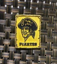VINTAGE MLB BASEBALL PITTSBURGH PIRATES TEAM LOGO COLLECTIBLE RUBBER MAGNET RARE picture