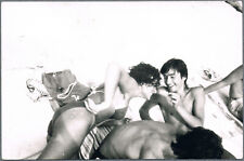 1980s Affectionate Man Trunks Bulge Pretty Women Bikini Beach Gay int Vint Photo picture